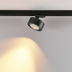 Molto Luce LED 3-faset skinnespot Mag, svart, 827