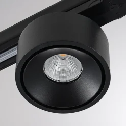 Molto Luce LED 3-faset skinnespotlight Magis, svart, 827