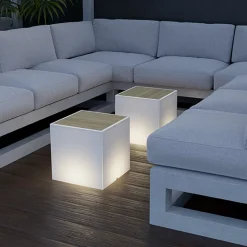 Newgarden Bora-bord med lyskilde, bordplate av tre