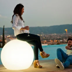 Newgarden Buly gulvlampe globe, Ø 80 cm