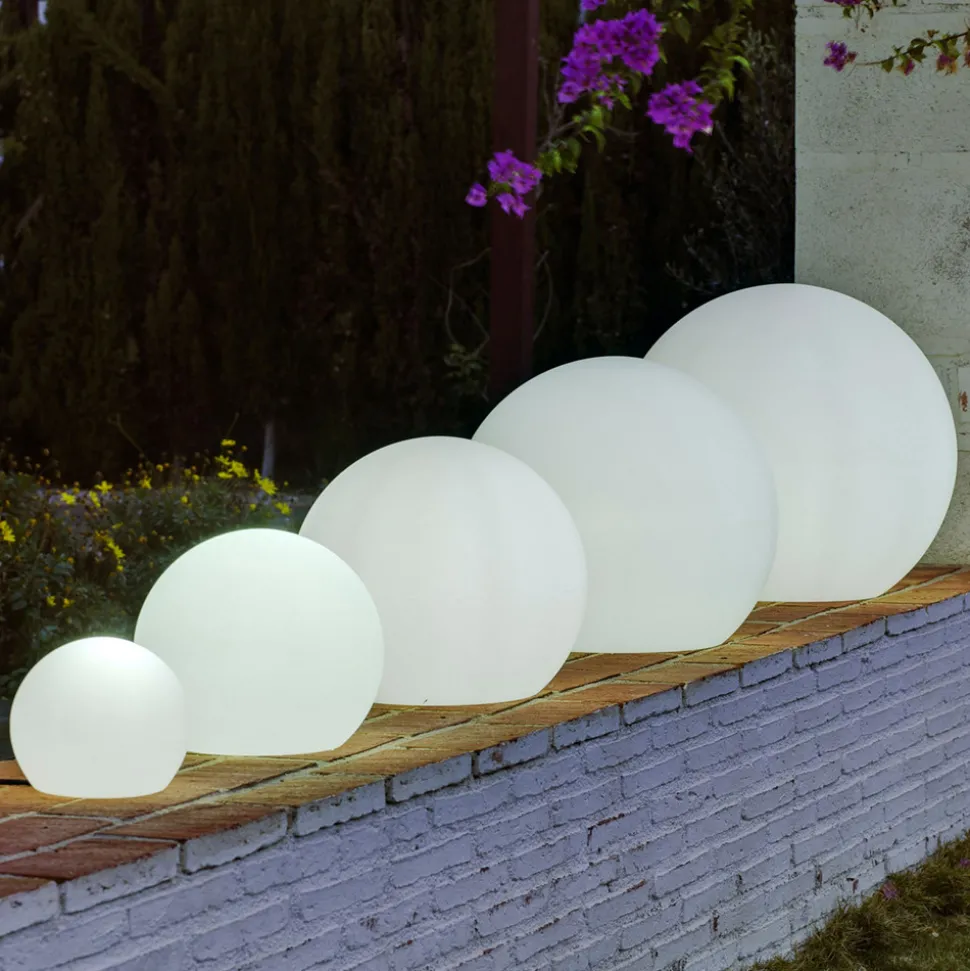 Newgarden Buly gulvlampe globe, Ø 50 cm