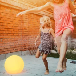 Newgarden Buly LED-solcellelysglobe IP65, Ø 50 cm