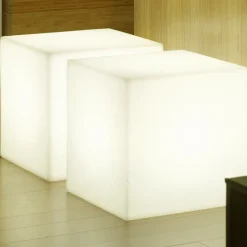 Newgarden Cuby dekorativ lyskube høyde 32 cm