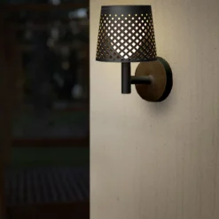 Newgarden Greta LED-solcellelampe, svart