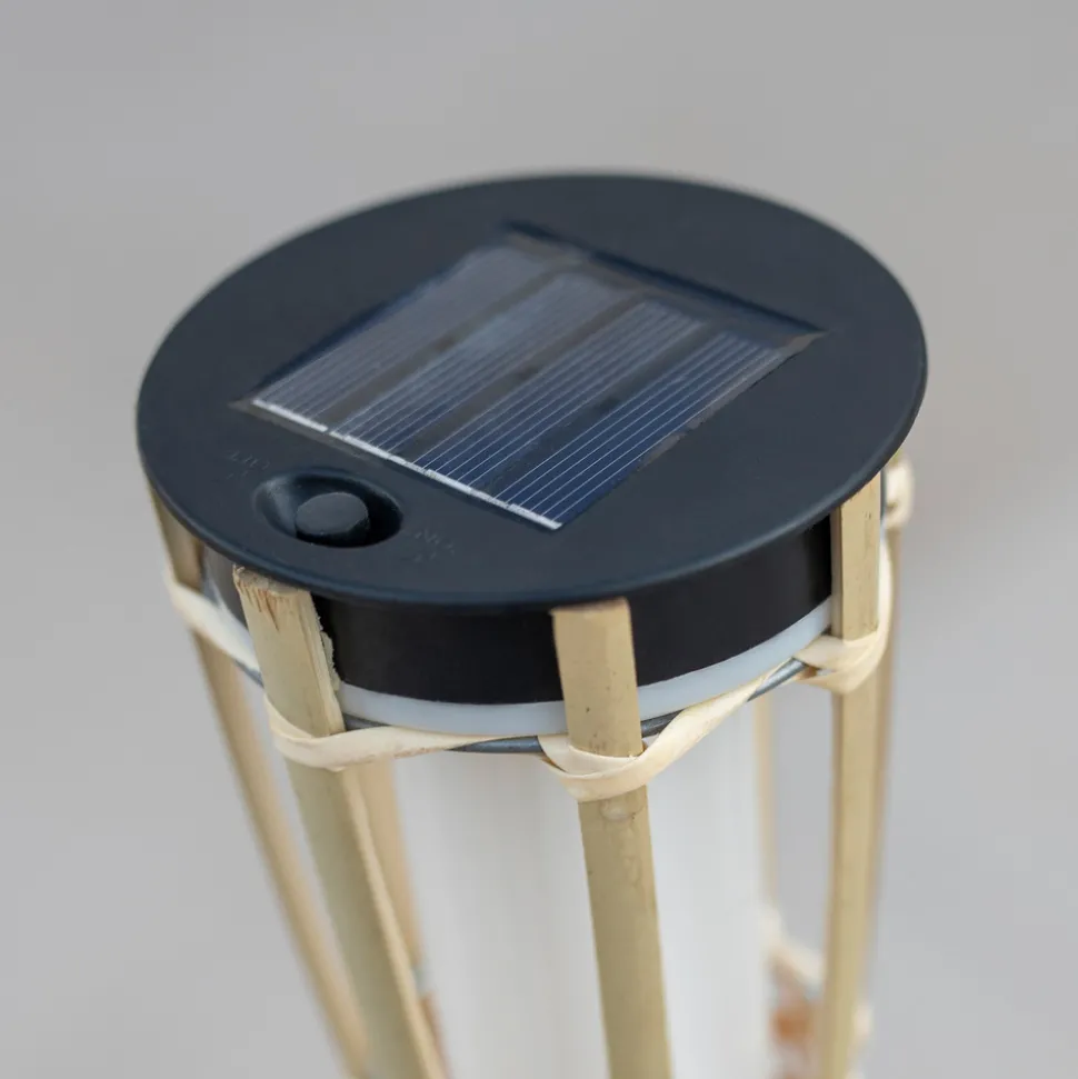 Newgarden Hiama LED solcelledrevet hagelampe laget av bambus