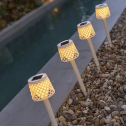 Newgarden LED-solcellelampe Gretita, hvit, jordspyd, sett med 4 stk