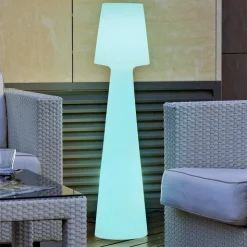 Newgarden Lola LED-gulvlampe, oppladbart batteri, høyde 110 cm