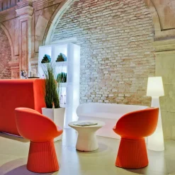 Newgarden Lola LED-gulvlampe, oppladbart batteri, høyde 110 cm