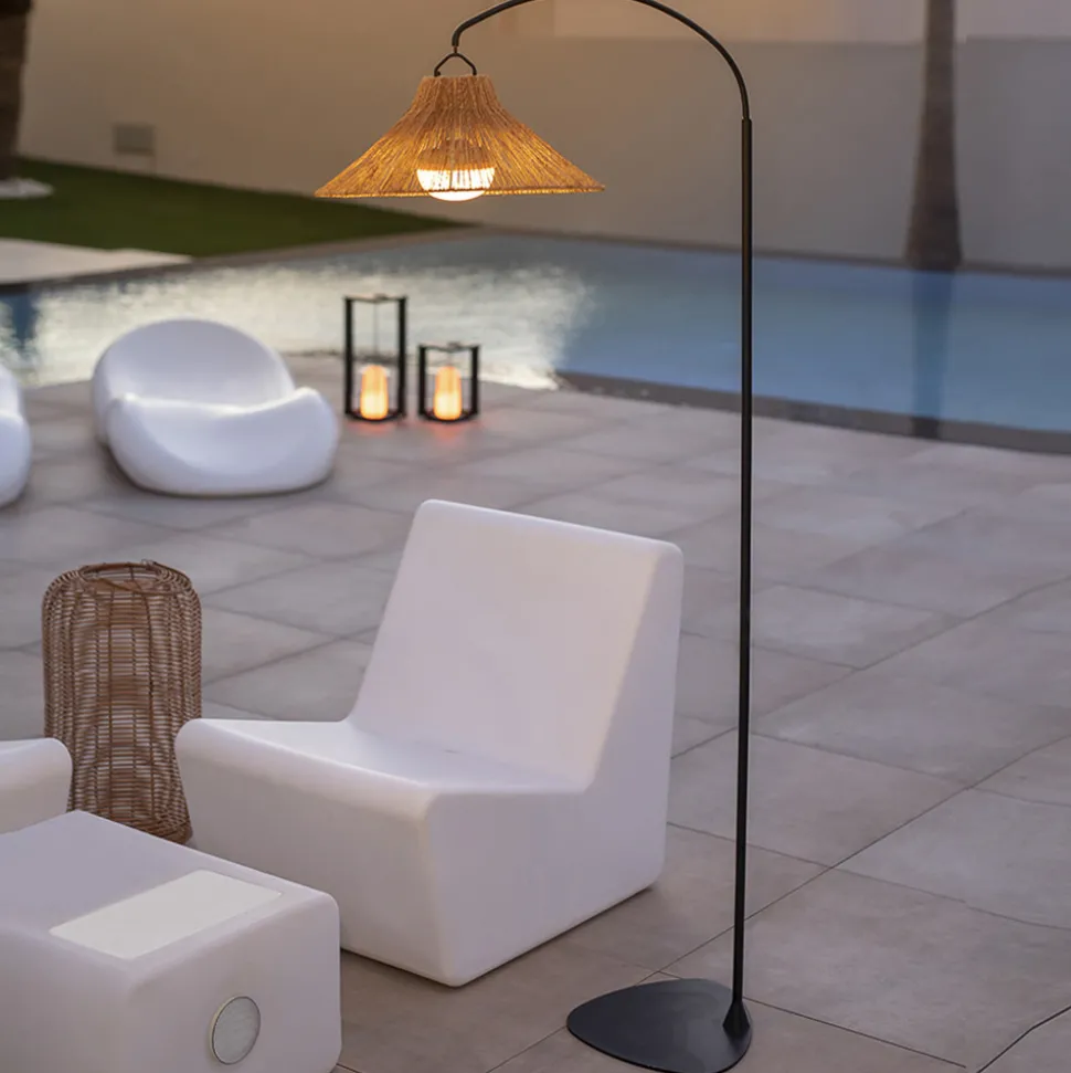 Newgarden Niza LED-gulvlampe, innendørs/utendørs, 168 cm