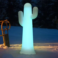 Newgarden Pancho LED-gulvlampe hvit med oppladbart batteri