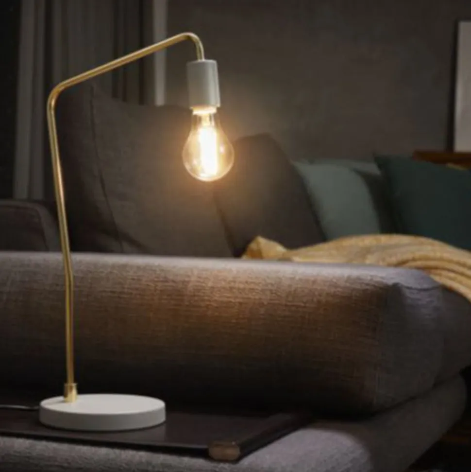 OSRAM Classic A LED-pære E27 2,5W 2,700K klar