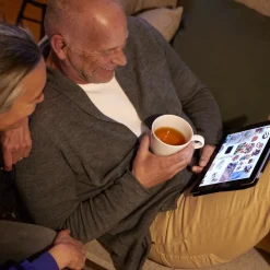 Philips Classic LED-pære E14 B35 6,5W 2 700 K matt