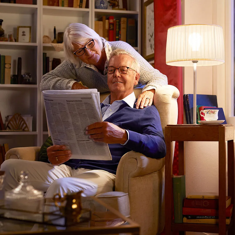 Philips E27 A60 LED-pære filament 4W 2 700 K klar