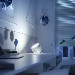 Philips Hue Iris WACA LED-bordlampe, sølv
