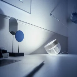 Philips Hue Iris WACA LED-bordlampe, sølv