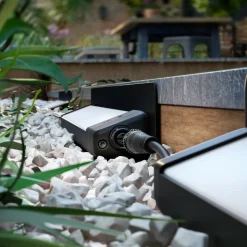 Philips Hue WACA Amarant gulvlist utendørs 24V