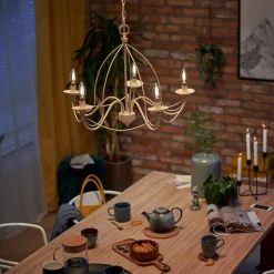 Philips LED-pære, E14 B35, 3,4 W, 2700 K, WarmGlow