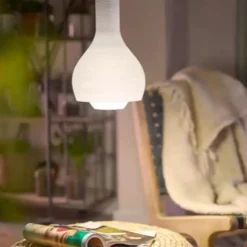 Philips LED-pære E27 7W 850lm 4 000 K klar 3stk