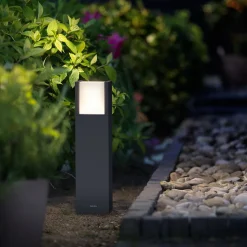 Philips LED-sokkellampe Arbour, 2700 K