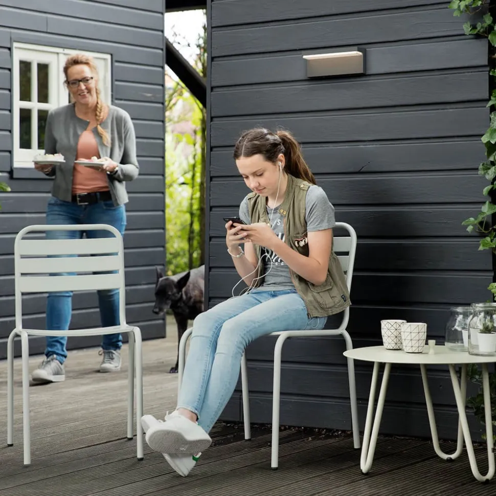 Philips utendørs LED-vegglampe Bustan, 2700 K