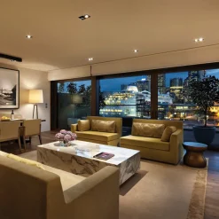 Philips Warmglow LED-reflektorpære GU5.3 5 W 36° 345 lm