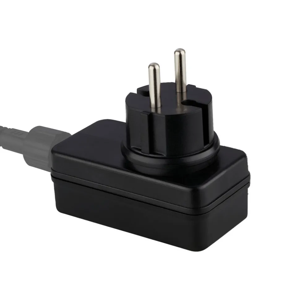 Pluggbar strømforsyning 3924015 for 12 V utelamper, svart
