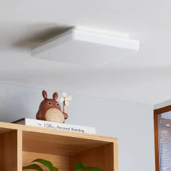 Prios Artin LED-taklampe, kantet, 22 cm