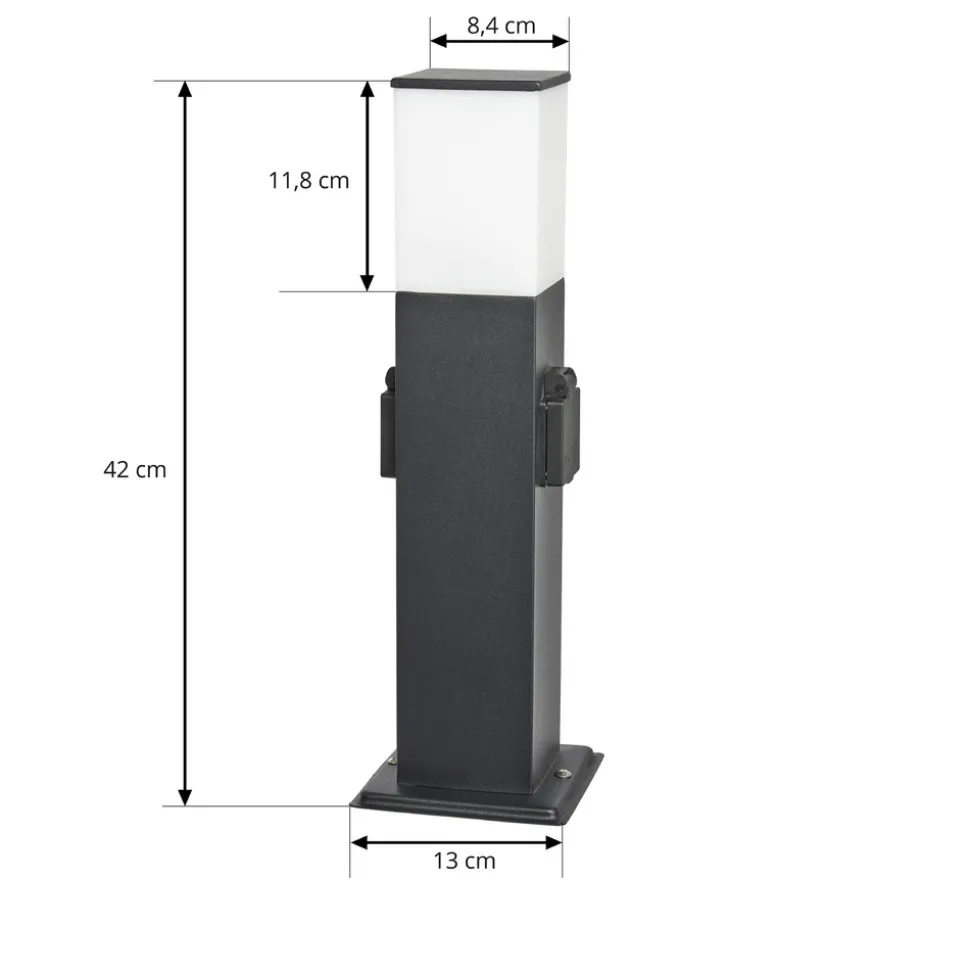 Prios Ayanis sokkellampe med 2 stikkontakter