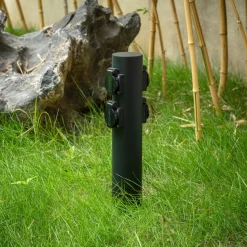 Prios Helvin energiprofil, 4 stikkontakter, svart