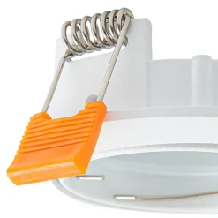 Prios innfelt taklampe Fibur, hvit, aluminium, Ø 8,2 cm