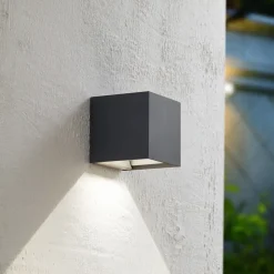 Prios LED-solcellelampe Lius, høyde 15 cm, bevegelsessensor