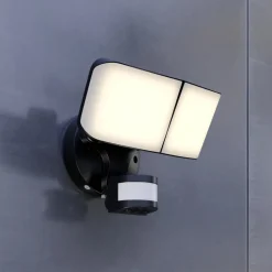 Prios Omino LED-solcelle-veggspot med sensor