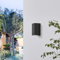 Prios utendørs vegglampe Irfan kantet svart 15,5cm