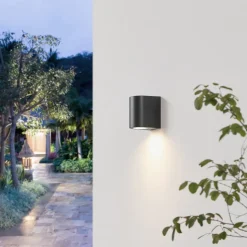 Prios utendørs vegglampe Irfan rund svart 10 cm