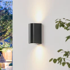 Prios utendørs vegglampe Irfan rund svart 15,5 cm