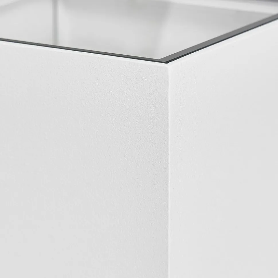 Prios utendørs vegglampe Tetje, hvit, kantet, 11,5 cm