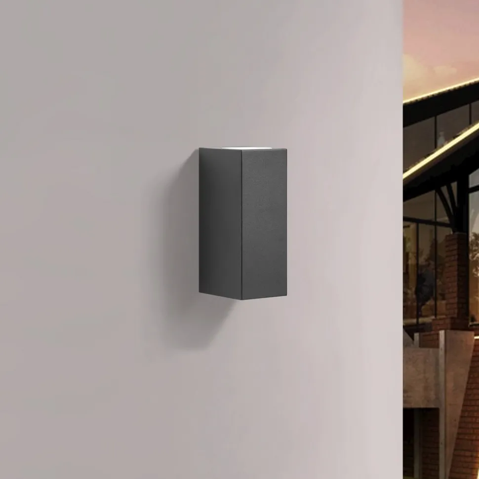 Prios utendørs vegglampe Tetje, svart, kantet, 16 cm