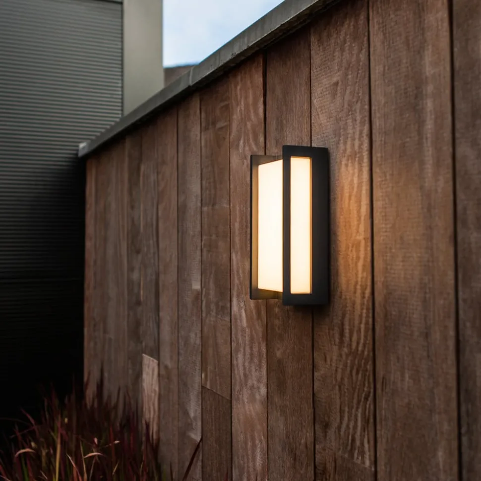 Qubo utendørs LED-vegglampe, RGBW, smart