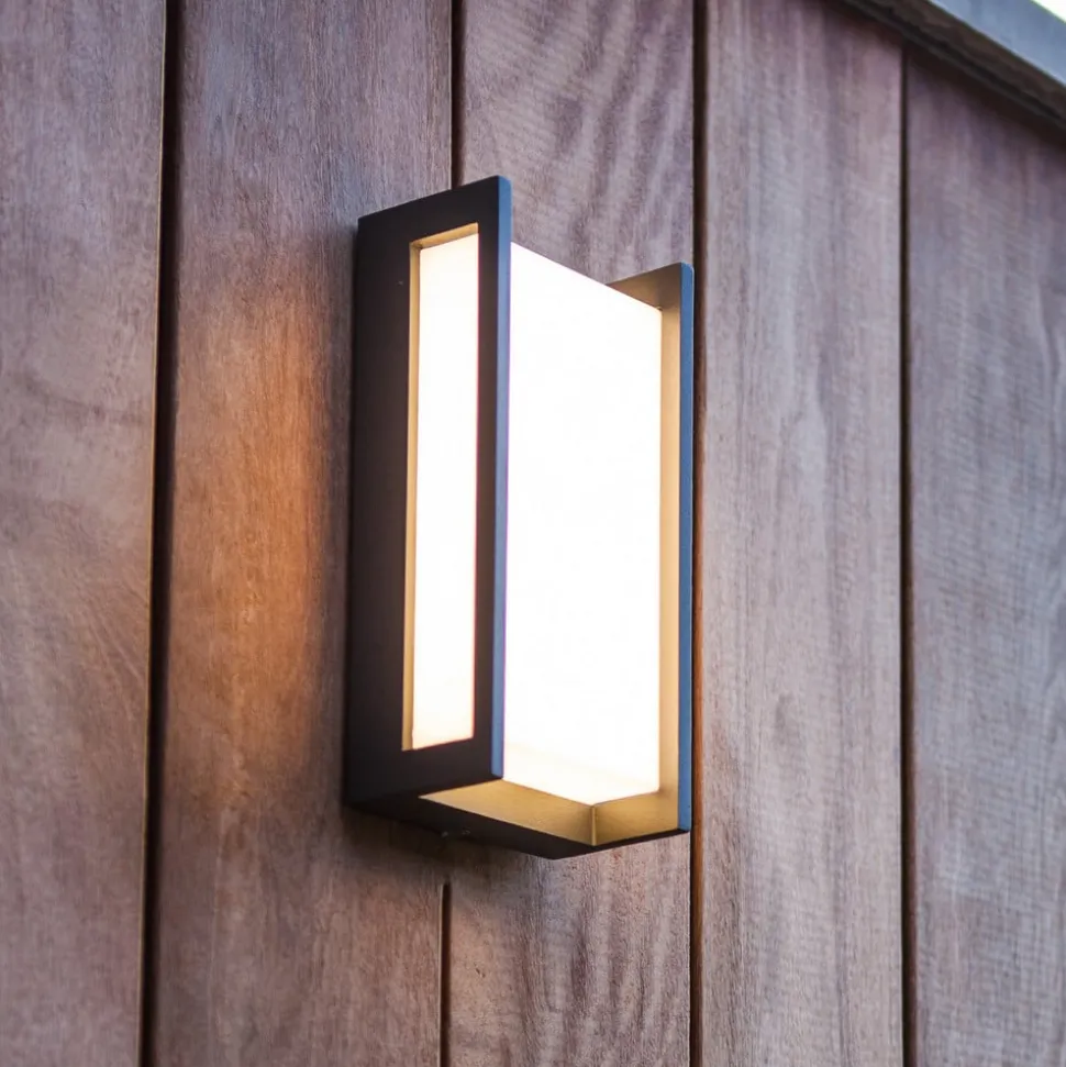 Qubo utendørs LED-vegglampe, RGBW, smart
