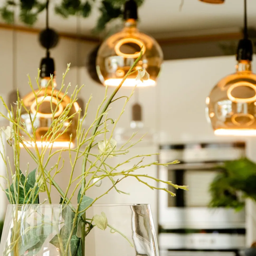 Segula LED-Floating G200 E27 4,5W 922 gull, dimbar