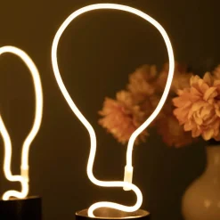 Segula LED-pære Artline Flexi, E27, 8 W, 922 dimbar