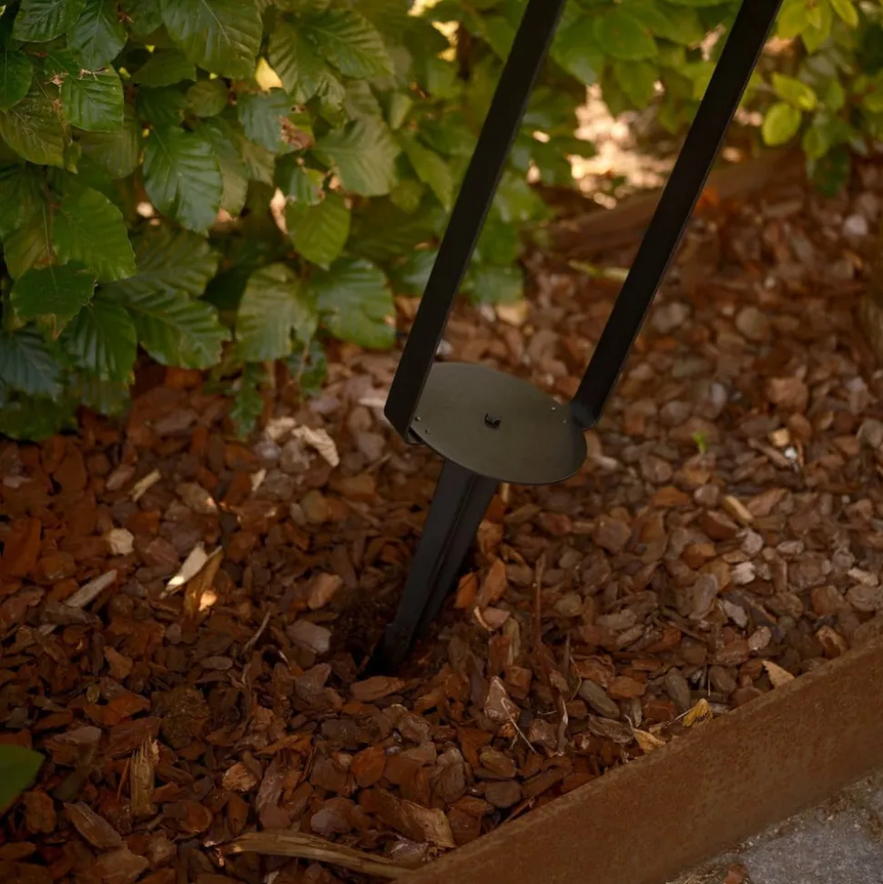 Solar-LED-gatelampe Saulio, svart, aluminium, IP44