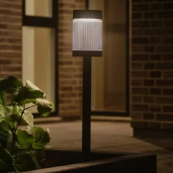 Solar-veilampe Coupar, svart, aluminium, IP44