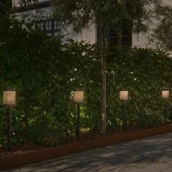 Solar-veilampe Coupar, svart, aluminium, IP44