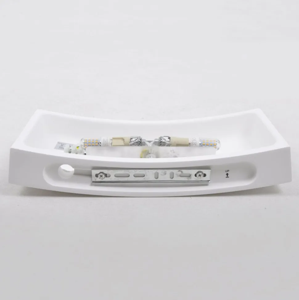 Svakt buet vegglampe Leander, malbar