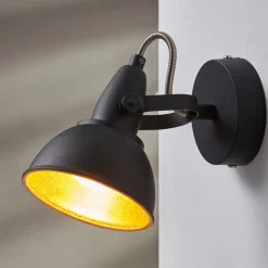 Svart-gyllen vegglampe Julin