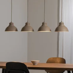 Sven hengelampe, 4 lyskilder, beige, stål