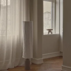 Talli gulvlampe, brun, Tyvek/metall, høyde 113 cm