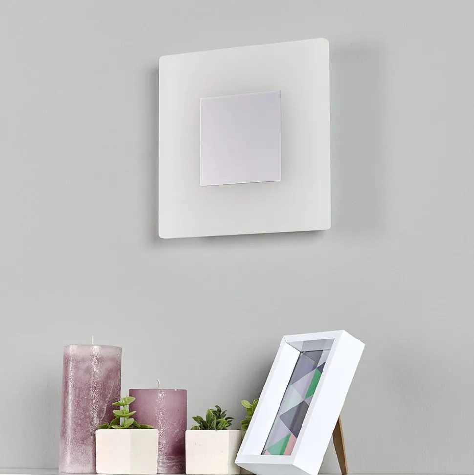 Tarja - kantet LED-taklampe