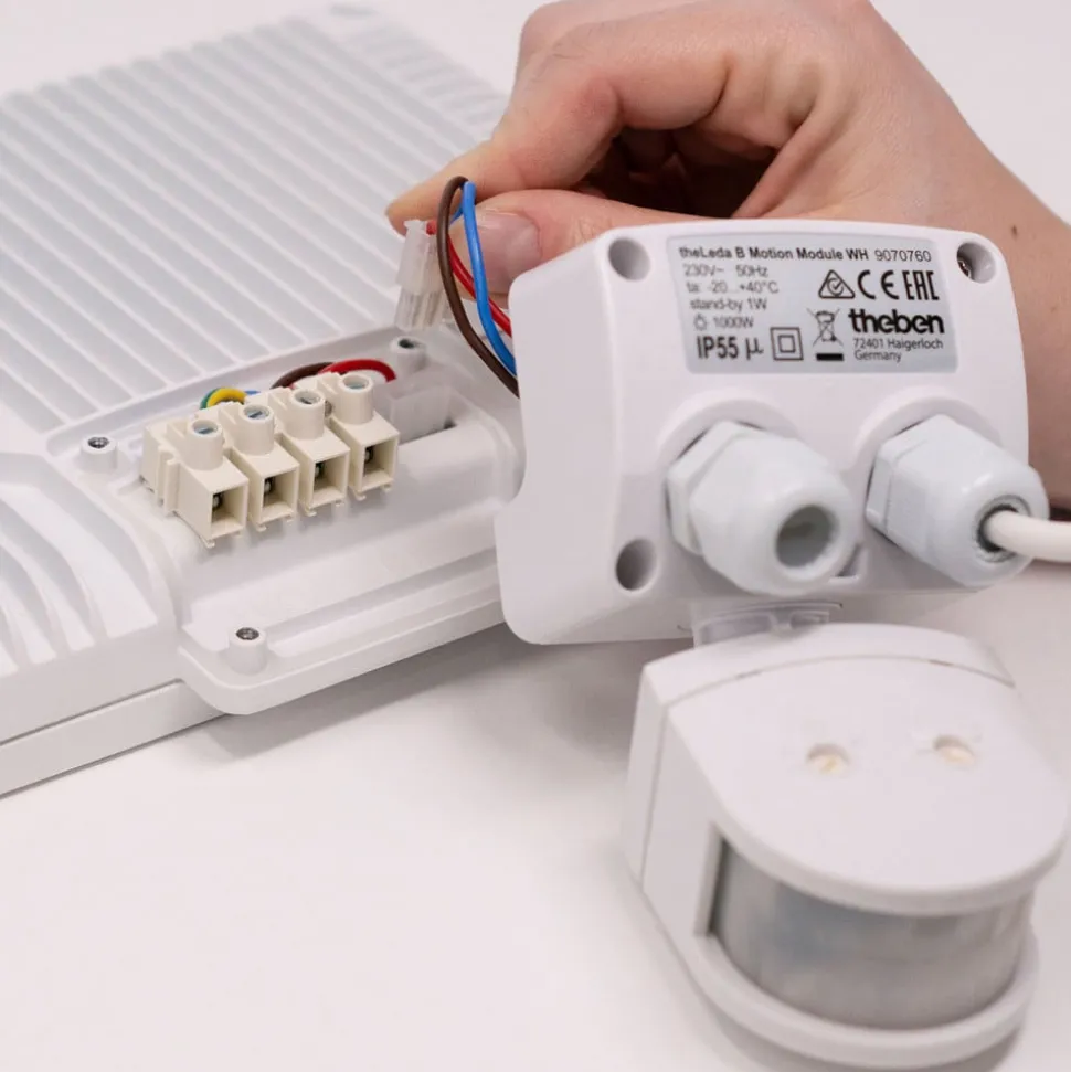 Theben theLeda B-sensor RC + fjernstyrt, hvit